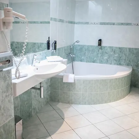Grand Hotel 4*